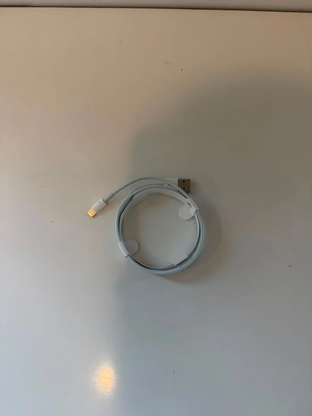 White USB to Lightning Charging Cable for iPhone iPad